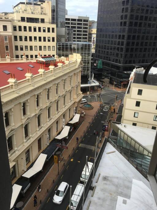 Outstanding Central Lambton Quay Apartment Уелингтън Екстериор снимка