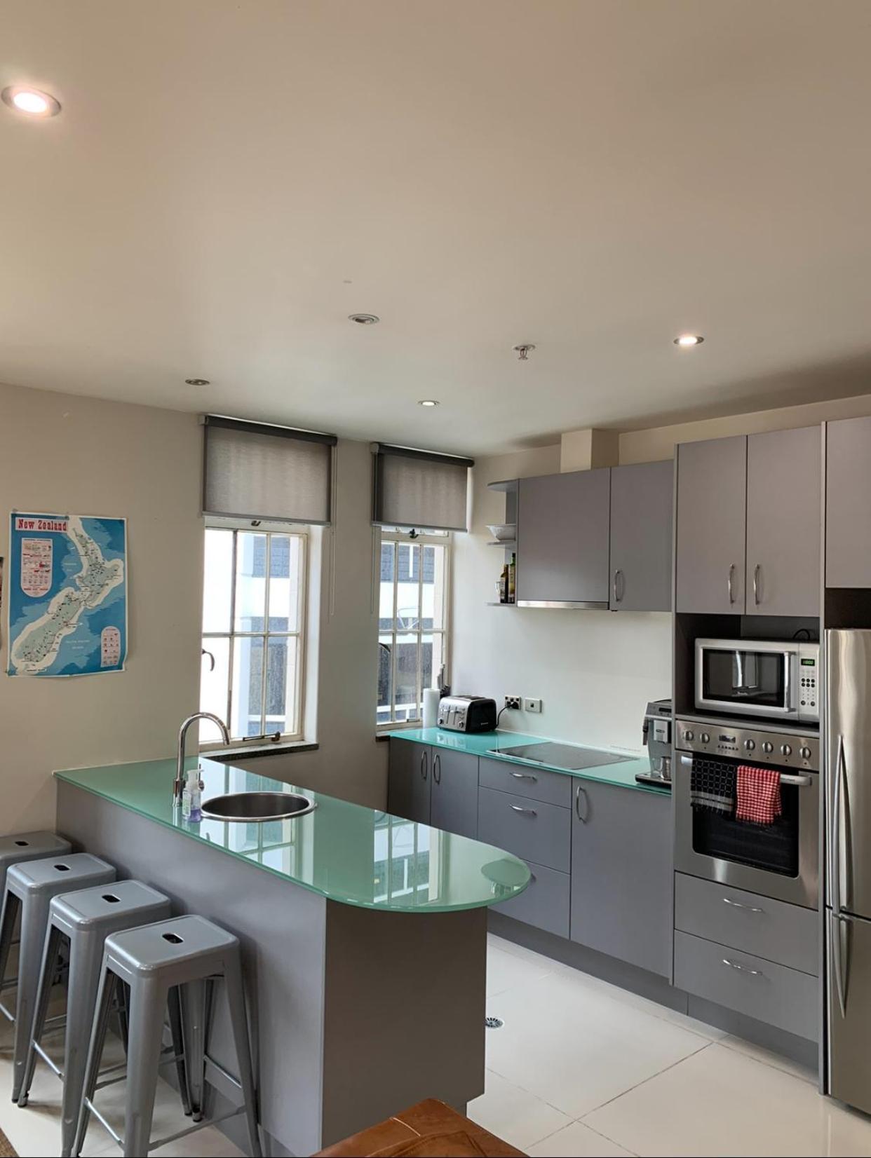 Outstanding Central Lambton Quay Apartment Уелингтън Екстериор снимка